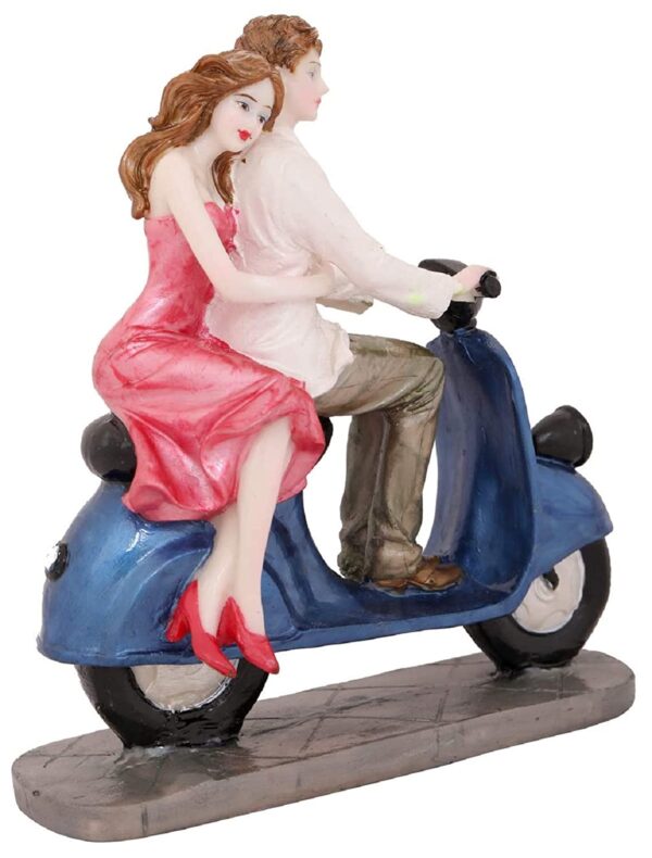 Handicrafts Love Couple On Scooter Statue for Gift