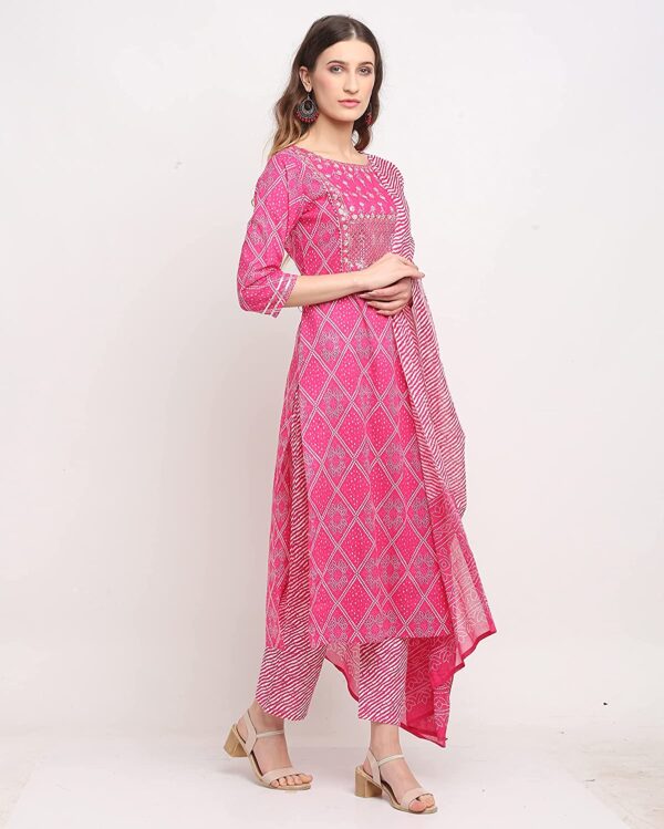 Women's Pink And White Pure Cotton Floral Embroidered Kurta Set With Dupatta